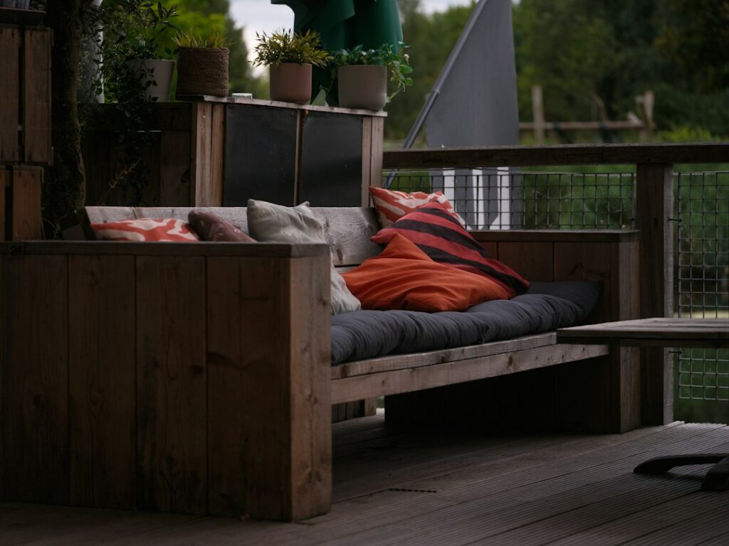 Design inspiration: deck setting, not a Sanchinelli project